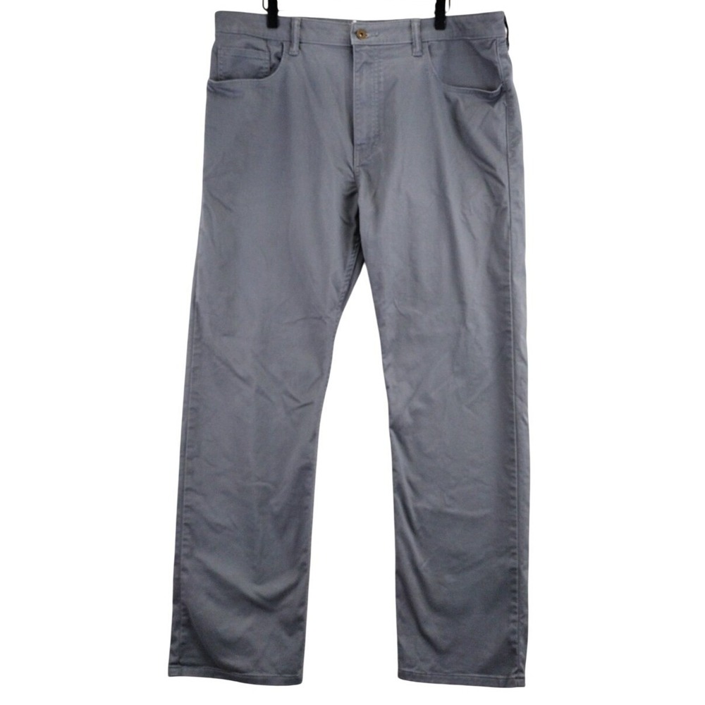 Dockers Casual Straight Fit Mens Gray Chinos Pants 38x32 (Fits 40x32) Workwear